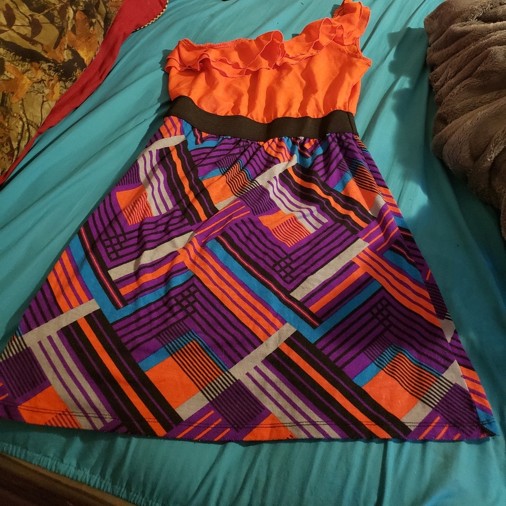 Mix and match 3 for $10 Beautiful one sholder dress